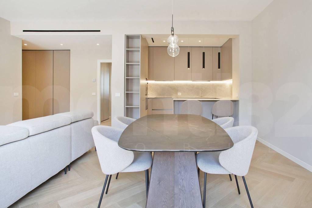 appartamento in vendita a Milano in zona Porta Garibaldi