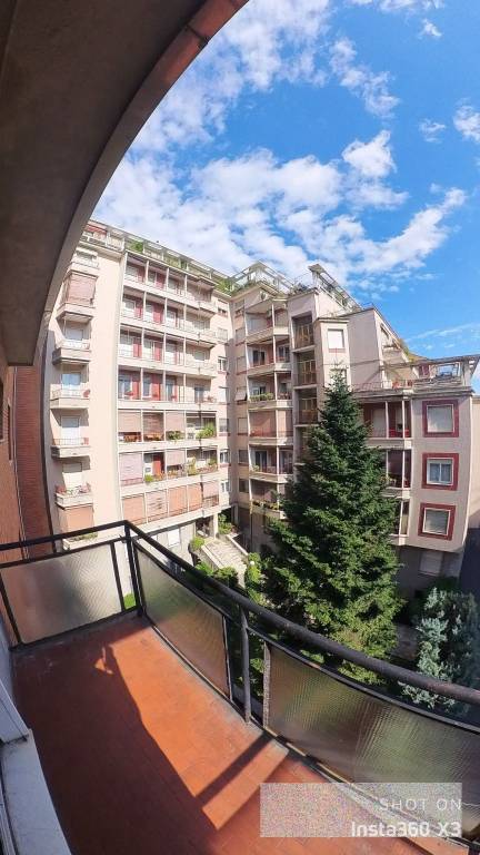 appartamento in vendita a Milano in zona Solari