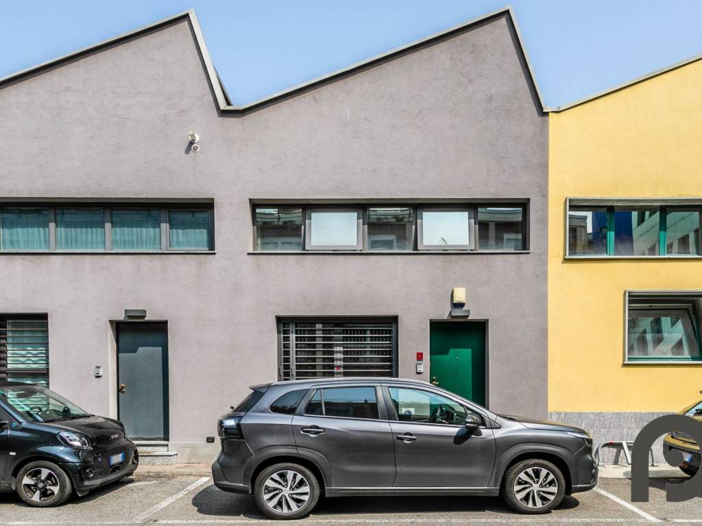 appartamento in vendita a Milano in zona Vigentino