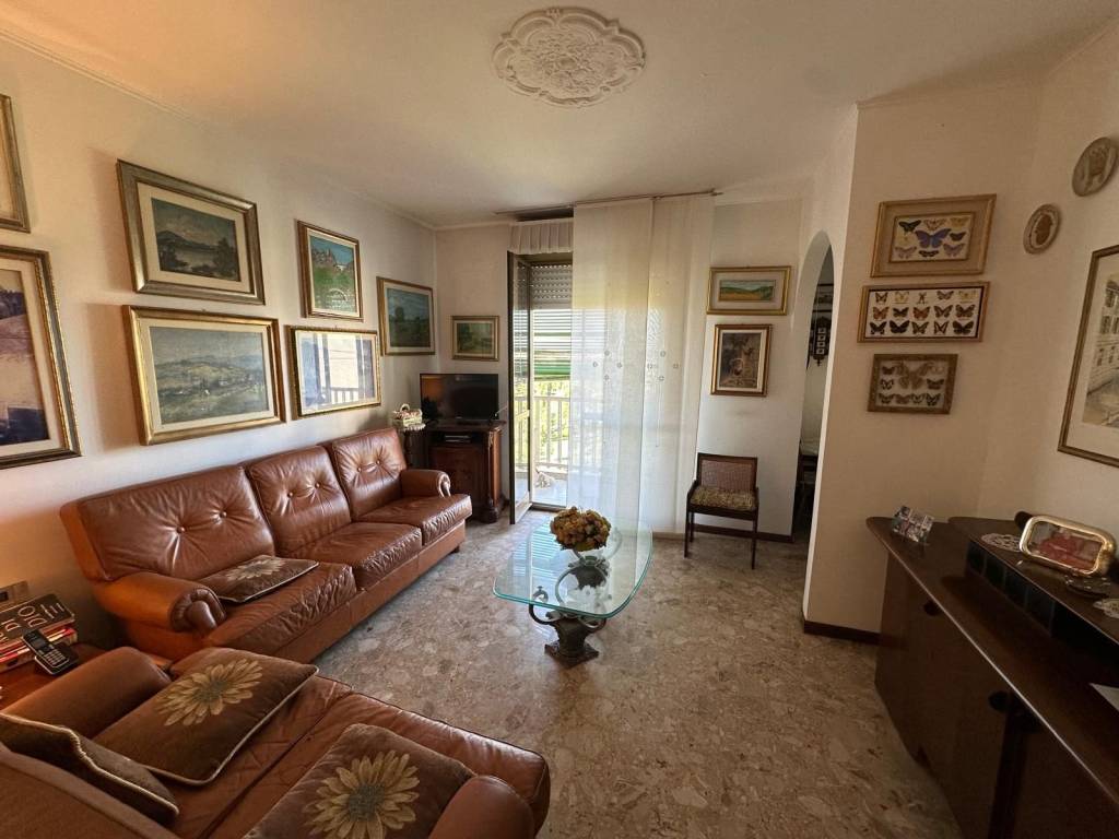 appartamento in vendita a Milano in zona Trenno