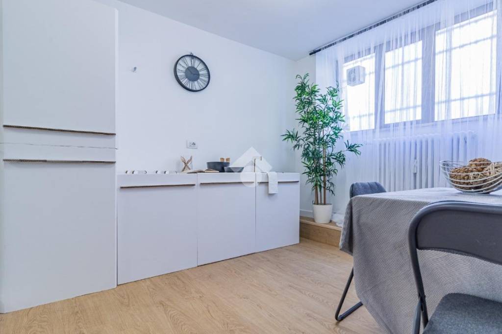 appartamento in vendita a Milano in zona Porta Vittoria
