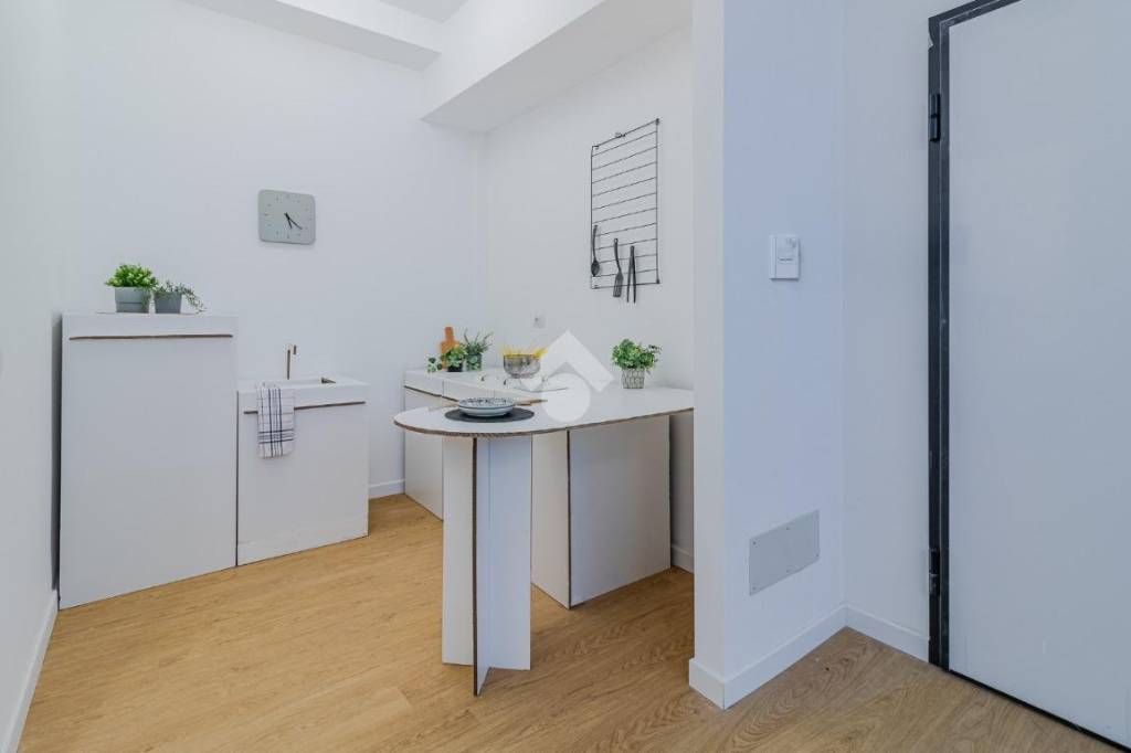 appartamento in vendita a Milano in zona Piazzale Lodi