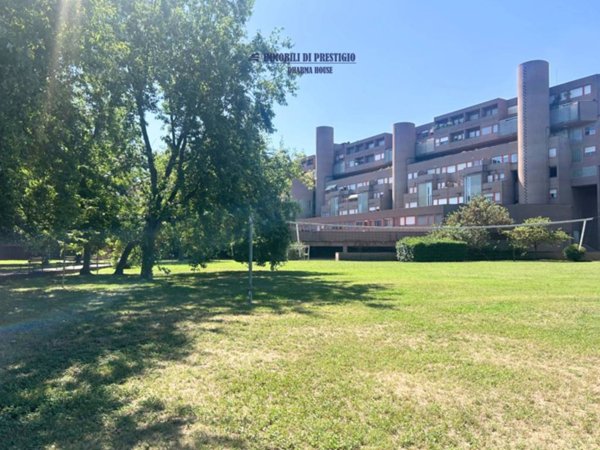 appartamento in vendita a Milano in zona Trenno
