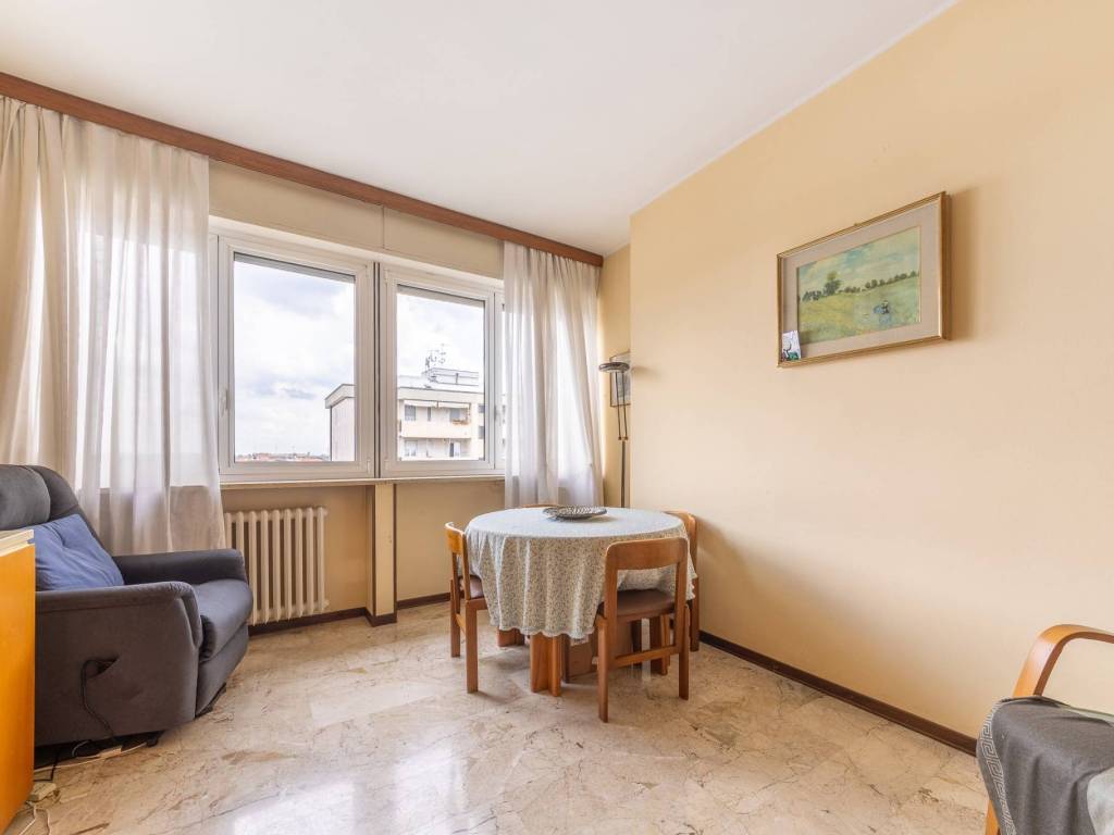 appartamento in vendita a Milano in zona Vigentino