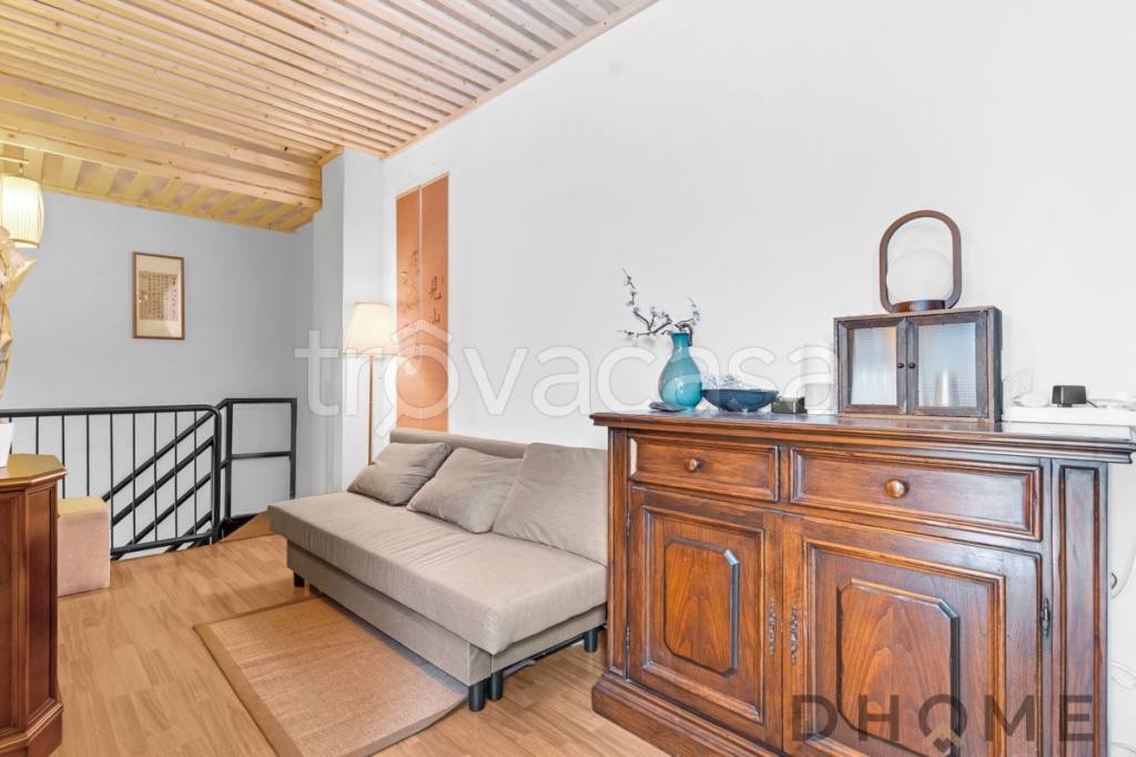 negozio in vendita a Milano in zona Porta Romana