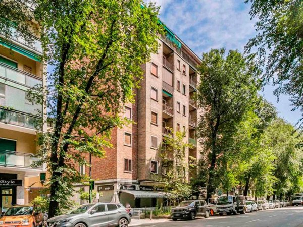 appartamento in vendita a Milano in zona Città Studi