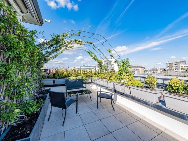 appartamento in vendita a Milano in zona Brera