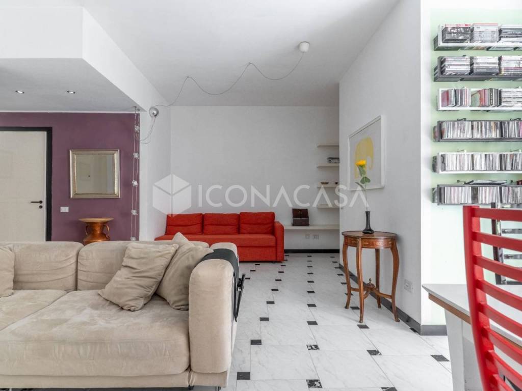 appartamento in vendita a Milano in zona Rogoredo