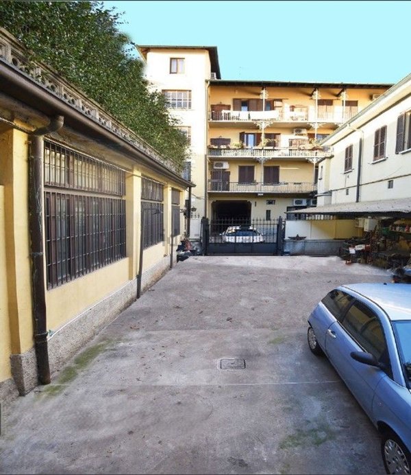 appartamento in vendita a Milano in zona Solari