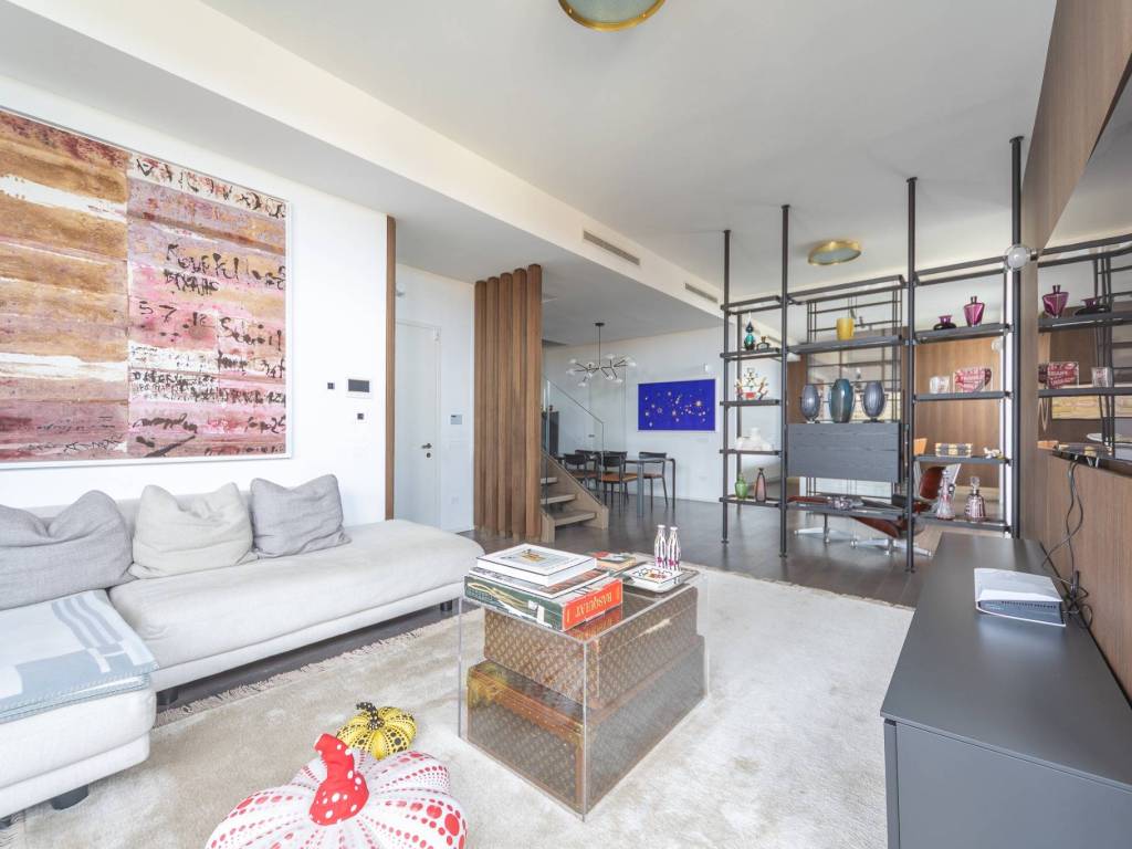 appartamento in vendita a Milano in zona Isola