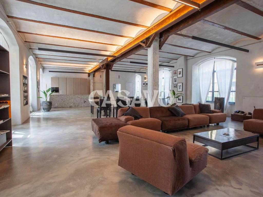 appartamento in vendita a Milano in zona Famagosta