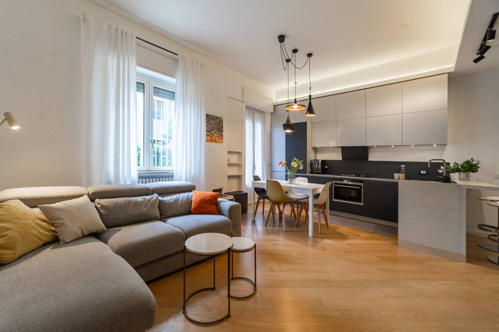 appartamento in vendita a Milano in zona Porta Garibaldi