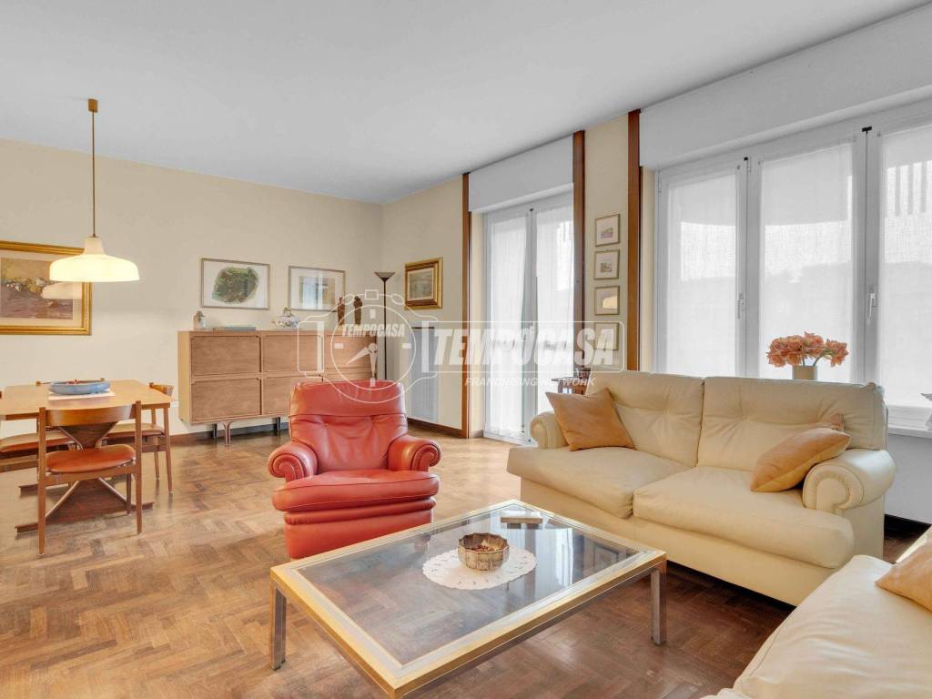 appartamento in vendita a Milano in zona Morivione