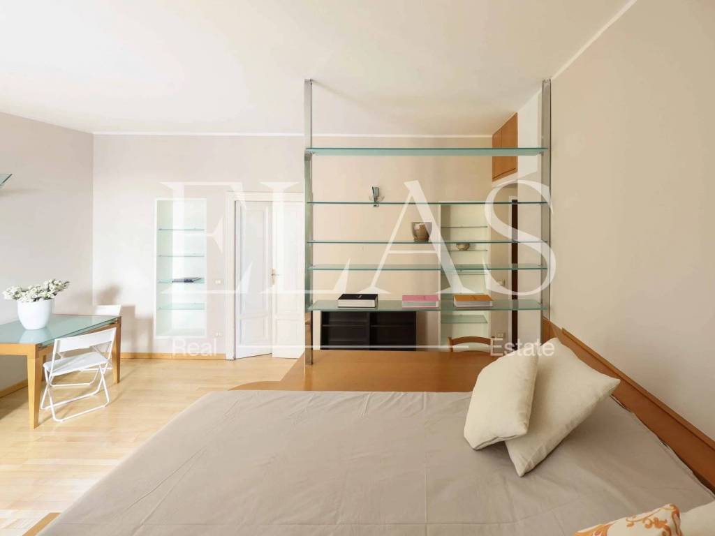 appartamento in vendita a Milano in zona Centro Direzionale