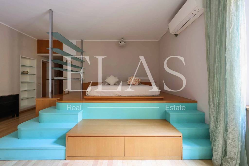 appartamento in vendita a Milano in zona Centro Direzionale