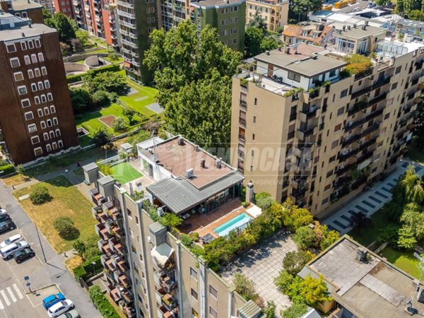 appartamento in vendita a Milano in zona Vigentino