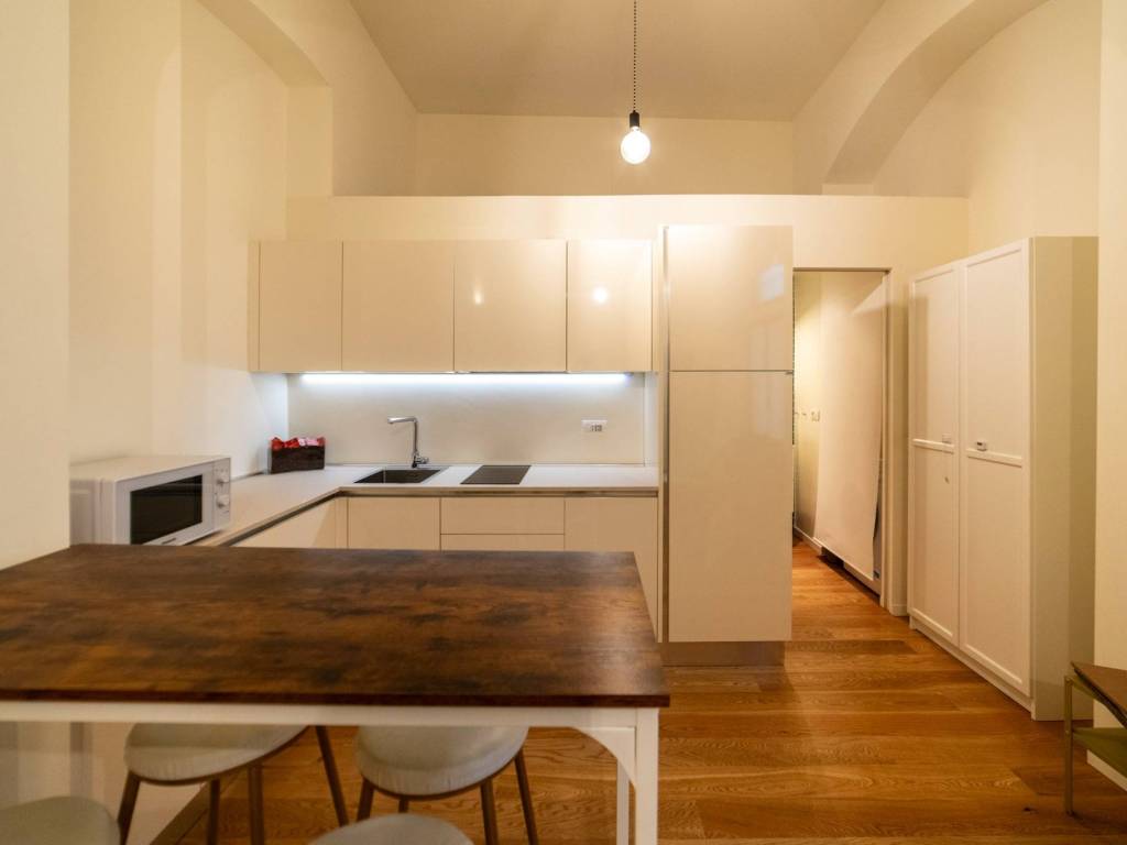 appartamento in vendita a Milano in zona Guastalla