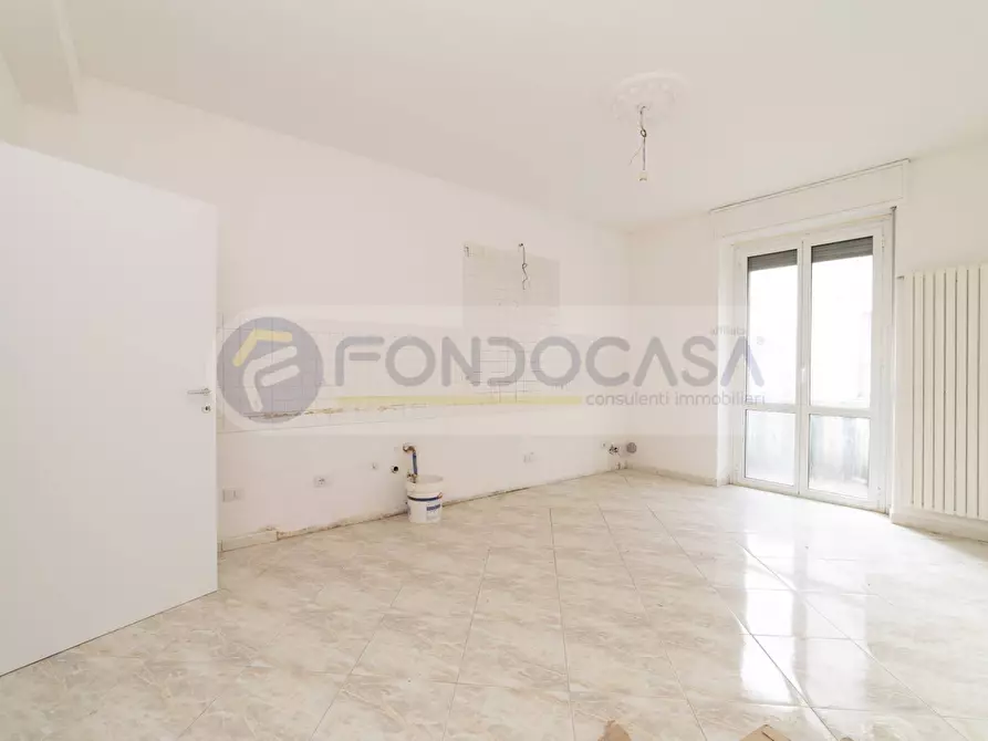 appartamento in vendita a Milano in zona Adriano