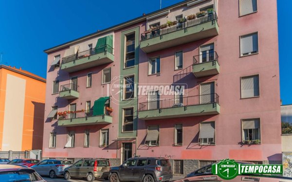 appartamento in vendita a Milano in zona Montalbino
