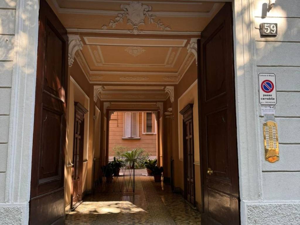appartamento in vendita a Milano in zona Porta Romana