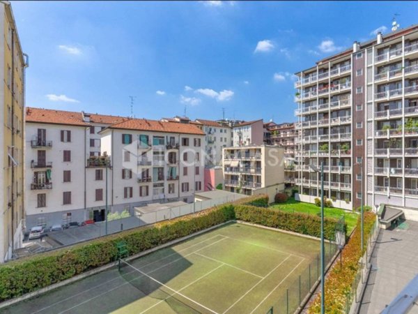 appartamento in vendita a Milano in zona Piazzale Lodi