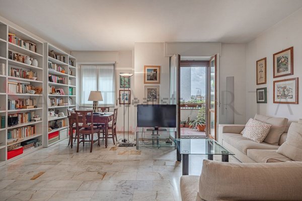 appartamento in vendita a Milano in zona Solari