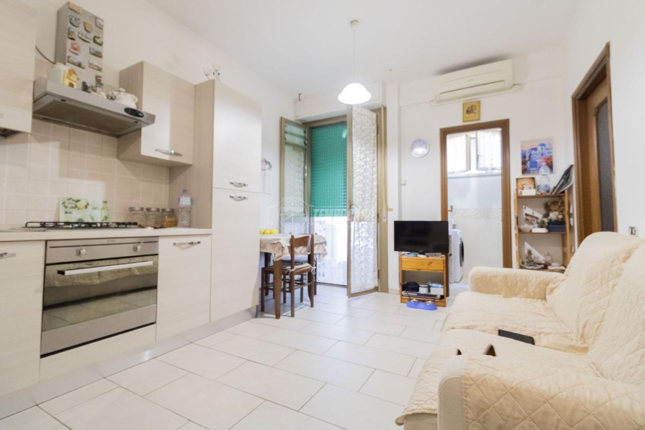 appartamento in vendita a Milano in zona Rogoredo