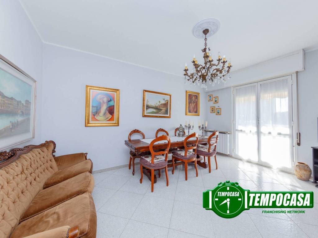 appartamento in vendita a Milano in zona Quartiere degli Olmi