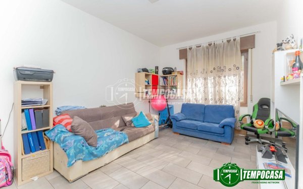 appartamento in vendita a Milano in zona Forze Armate