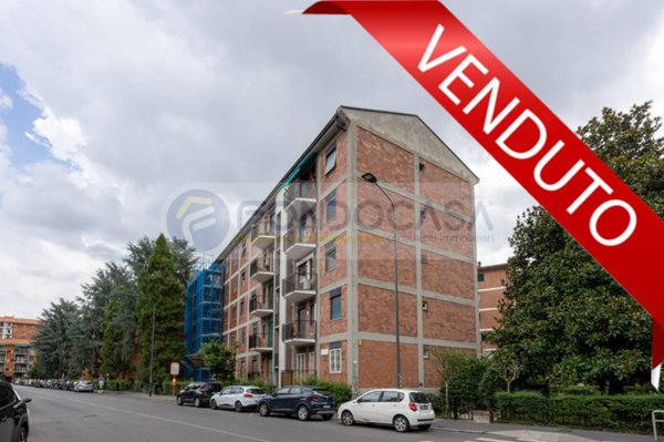 appartamento in vendita a Milano in zona Feltre
