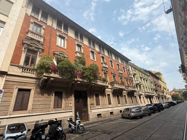 appartamento in vendita a Milano in zona Centro Direzionale