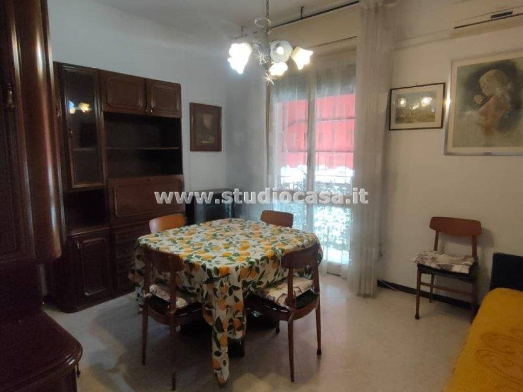 appartamento in vendita a Milano in zona Adriano