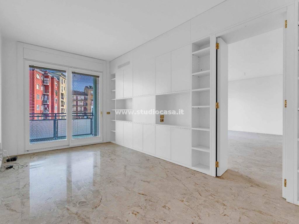 appartamento in vendita a Milano in zona Sempione