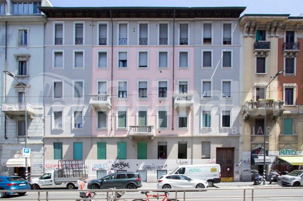 appartamento in vendita a Milano in zona Morivione