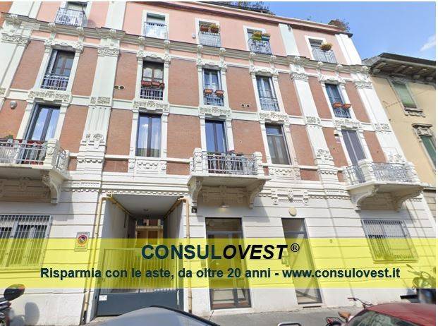 ufficio in vendita a Milano in zona Porta Romana