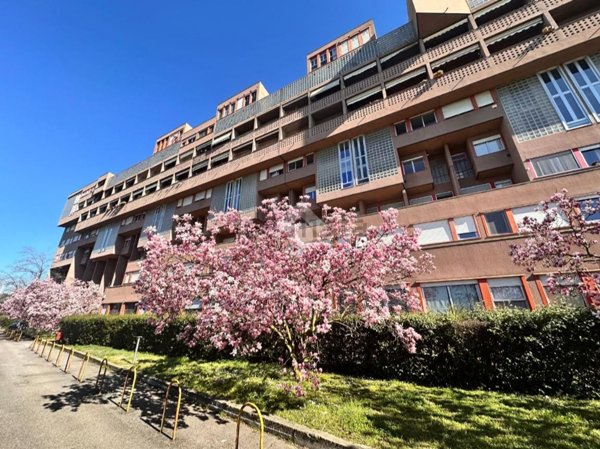 appartamento in vendita a Milano in zona Gallaratese