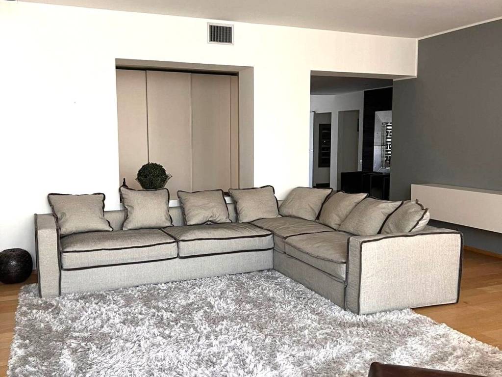 appartamento in vendita a Milano in zona San Siro