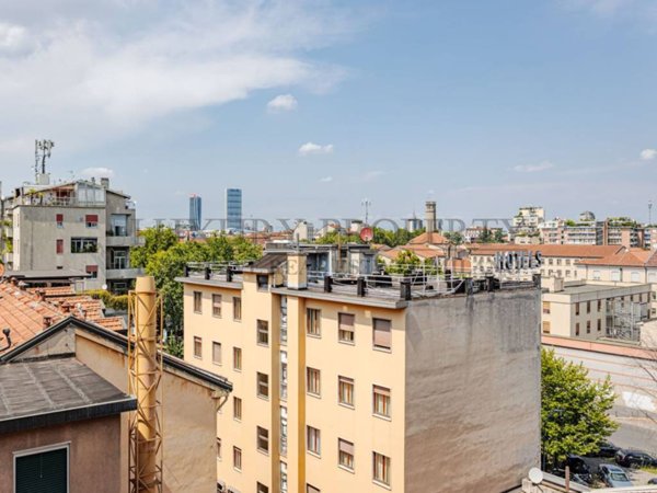 appartamento in vendita a Milano in zona Solari