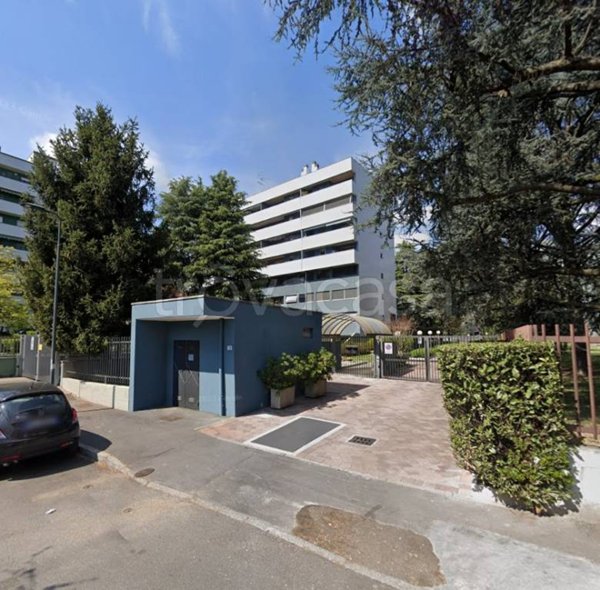 appartamento in vendita a Milano in zona Quarto Cagnino