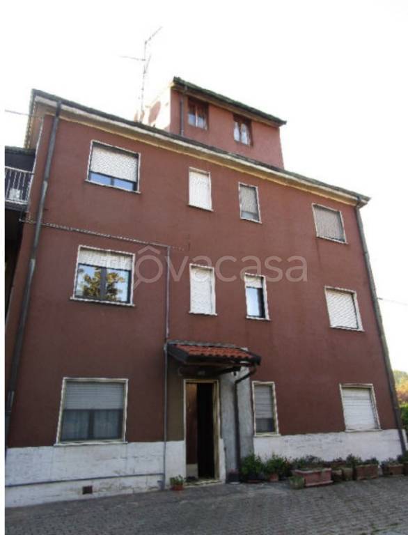 appartamento in vendita a Milano in zona Baggio