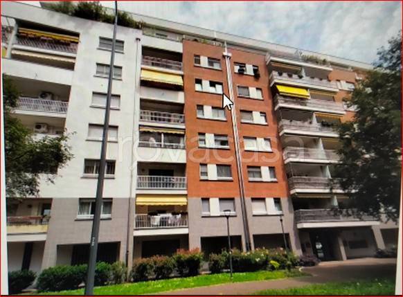 appartamento in vendita a Milano in zona Quarto Oggiaro