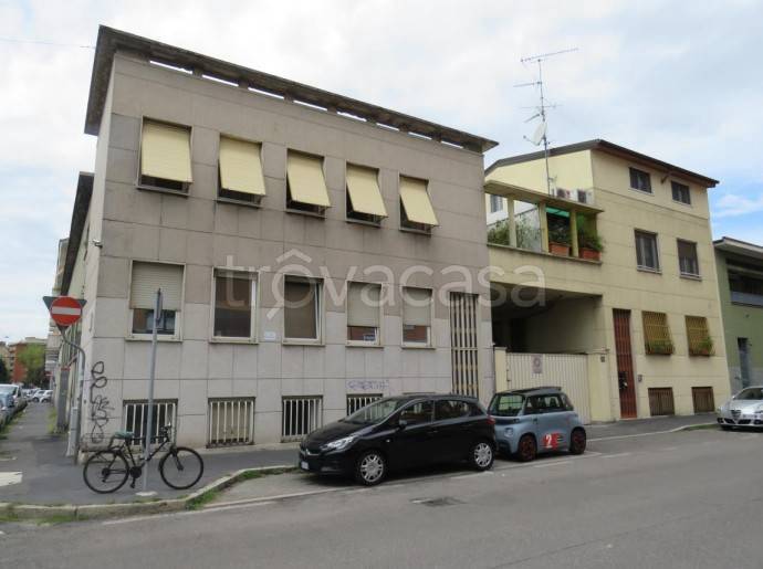 appartamento in vendita a Milano in zona Bovisa