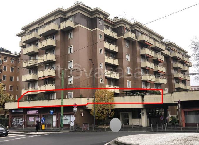 appartamento in vendita a Milano in zona Piazzale Lodi