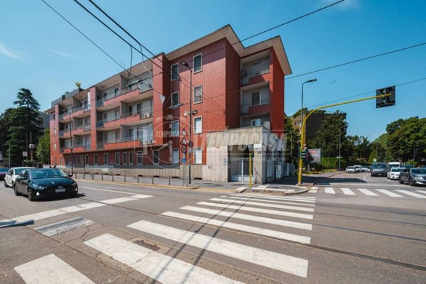 appartamento in vendita a Milano in zona Vigentino
