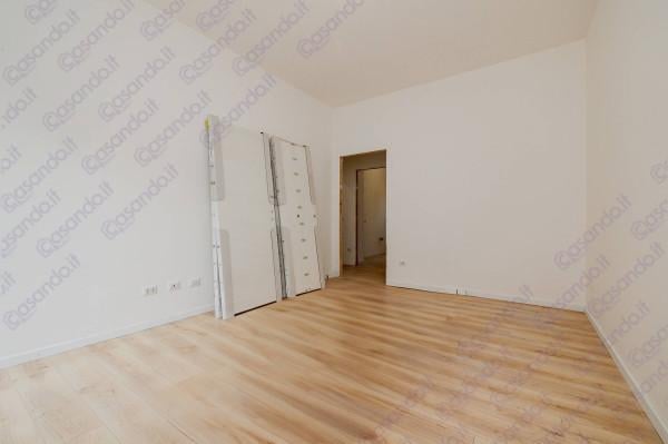 appartamento in vendita a Milano in zona Morsenchio