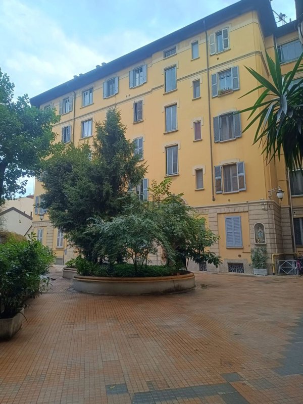 appartamento in vendita a Milano in zona Isola