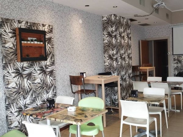 negozio in vendita a Milano in zona Affori