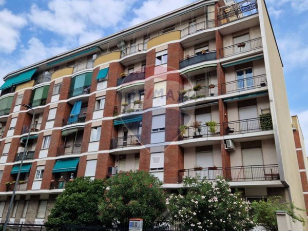 appartamento in vendita a Milano in zona Precotto
