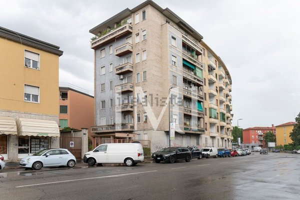 appartamento in vendita a Milano in zona Vigentino