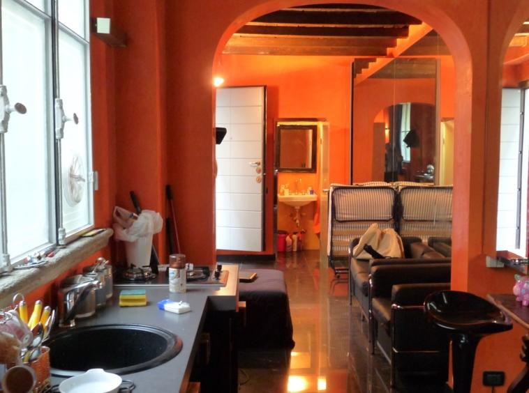 appartamento in vendita a Milano in zona Sant'Ambrogio